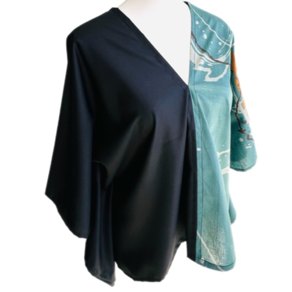 0133A / Petite Style Top, Batik Pattern Cropped Kaftan - Picture 4 of 9